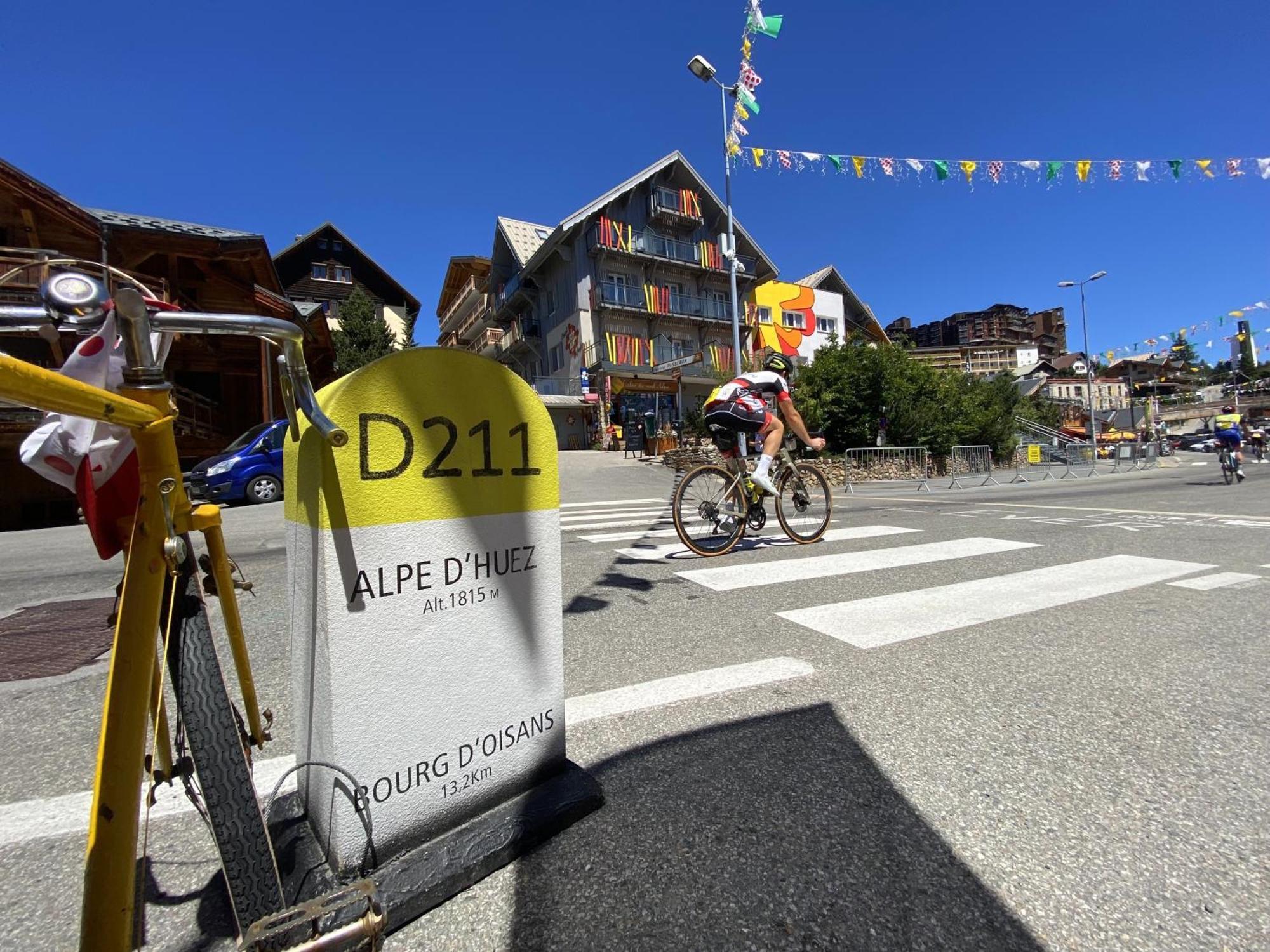 Popalp Hotel Alpe d'Huez Buitenkant foto